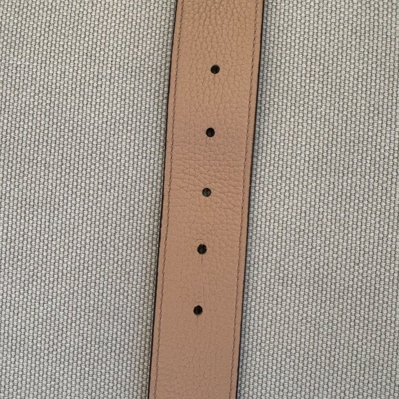 Tory Burch Thick 1.5" belt, double sided- reversible, light pink/metallic gold - Picture 6 of 8